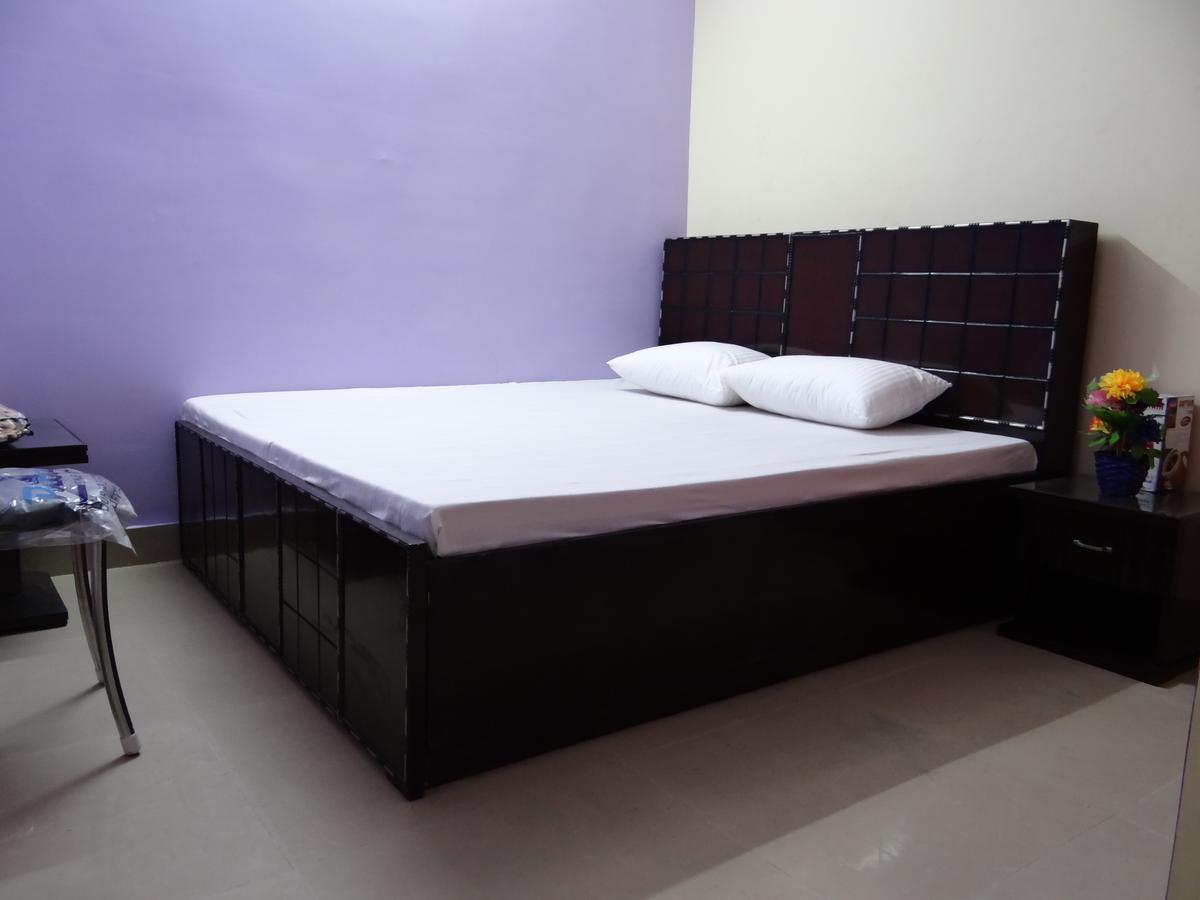 Nanda Hotel Hanumāngarh Zewnętrze zdjęcie